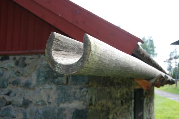 Wooden Gutter Repair in Pearland