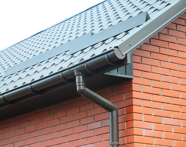 Cost of Roof Downspout Replacement in Pearland