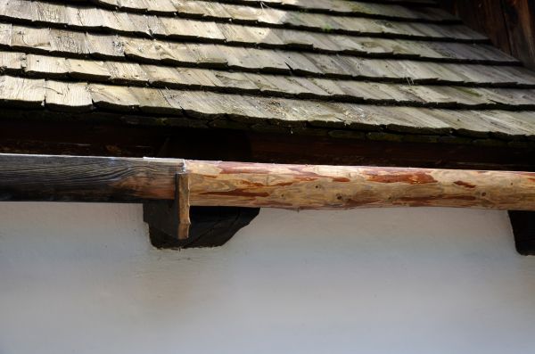 Wood Gutters Installation in Pearland