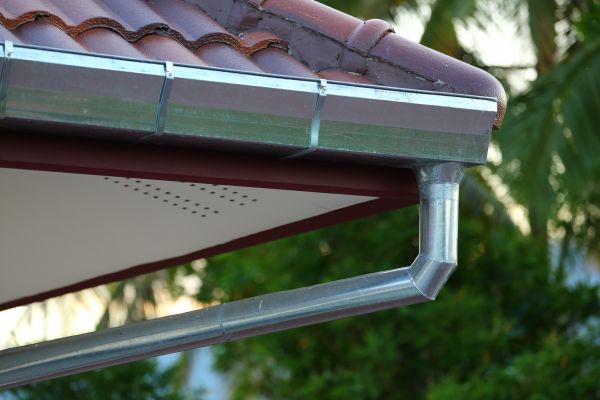 Metal Gutter Repair in Pearland